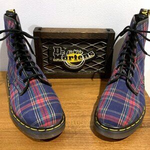 VINTAGE 90s Dr Martens ReD BLuE Tartan Plaid 1460 Doc Boots - UK 7 US 9 ENGLAND